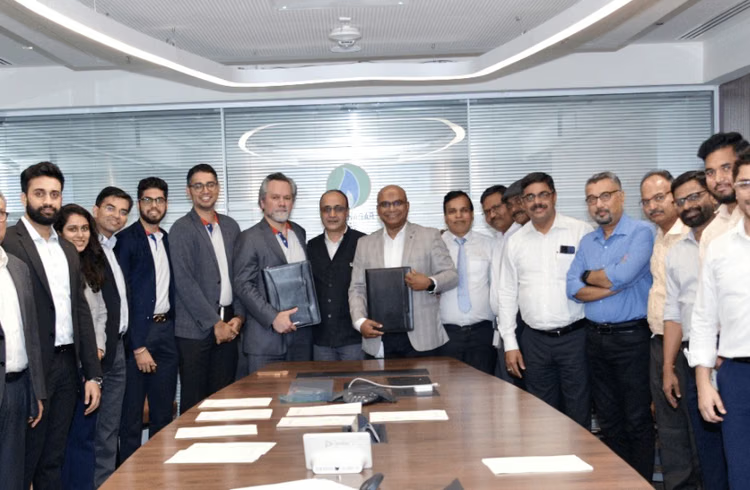 PluginJourneys's tweet image. Bengaluru-based #EV maker #3ev Industries has raised ₹120 crore in Series A funding led by #MahanagarGasLimited, which marks MGL’s first investment in electric mobility and will help 3ev scale manufacturing and roll out its new charging–care–conversion (3C) division. #Funding