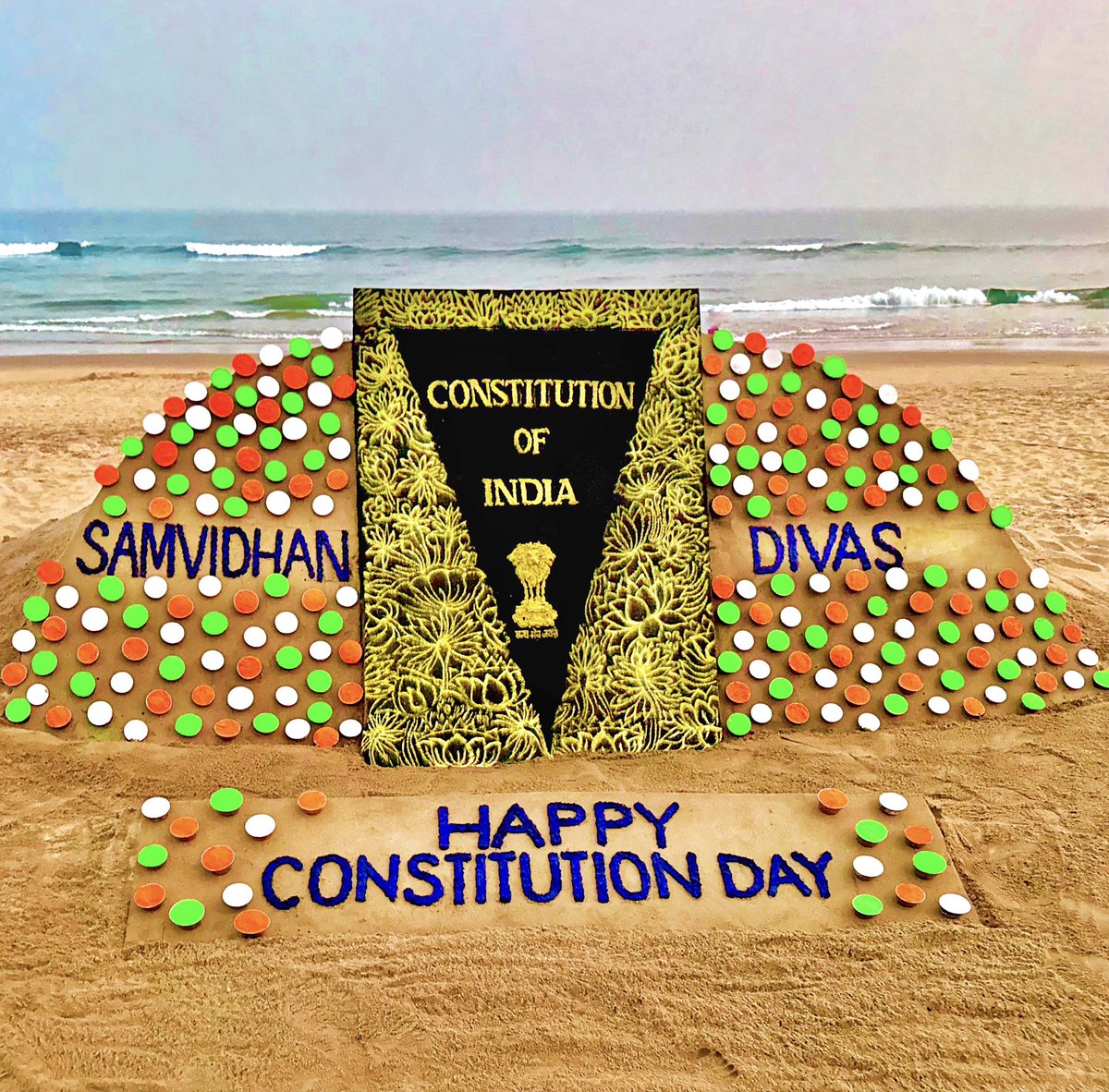IPSvinaysingh's tweet image. Happy #ConstitutionDay! 🇮🇳
#SamvidhanDivas
