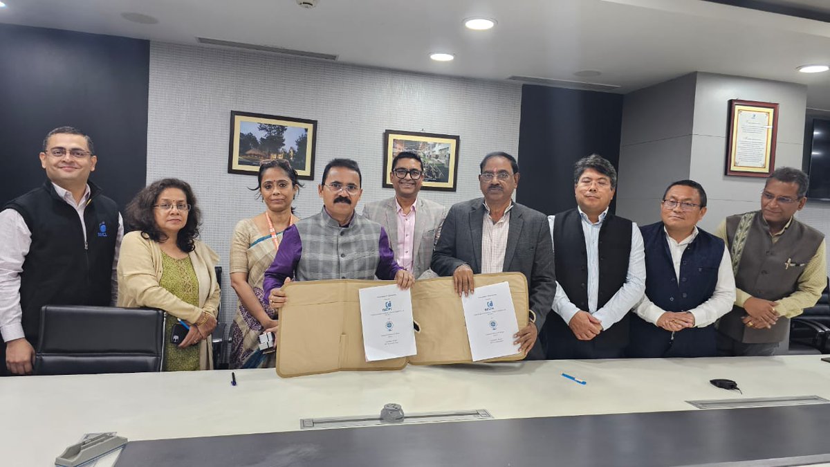 NEDFi signed an MoU with Gauhati Commerce College (GCC) to establish framework for collaboration to support, mentor and guide students of GCC to explore and pursue entrepreneurial ventures.