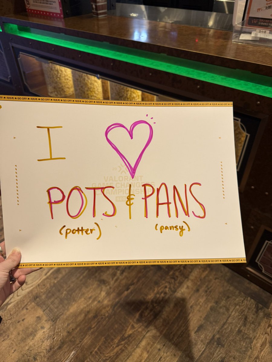 SimpleAloe's tweet image. #1 @omgitspotter and @pansy stan today