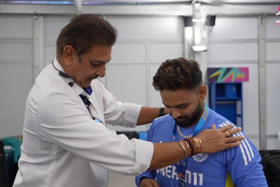 wordofshekhawat's tweet image. Ravi shastri On air - “Rishabh Pant has played many magnificent innings most cricketers can only dream of in test cricket , yet one bad series and people forget everything and trolling him”