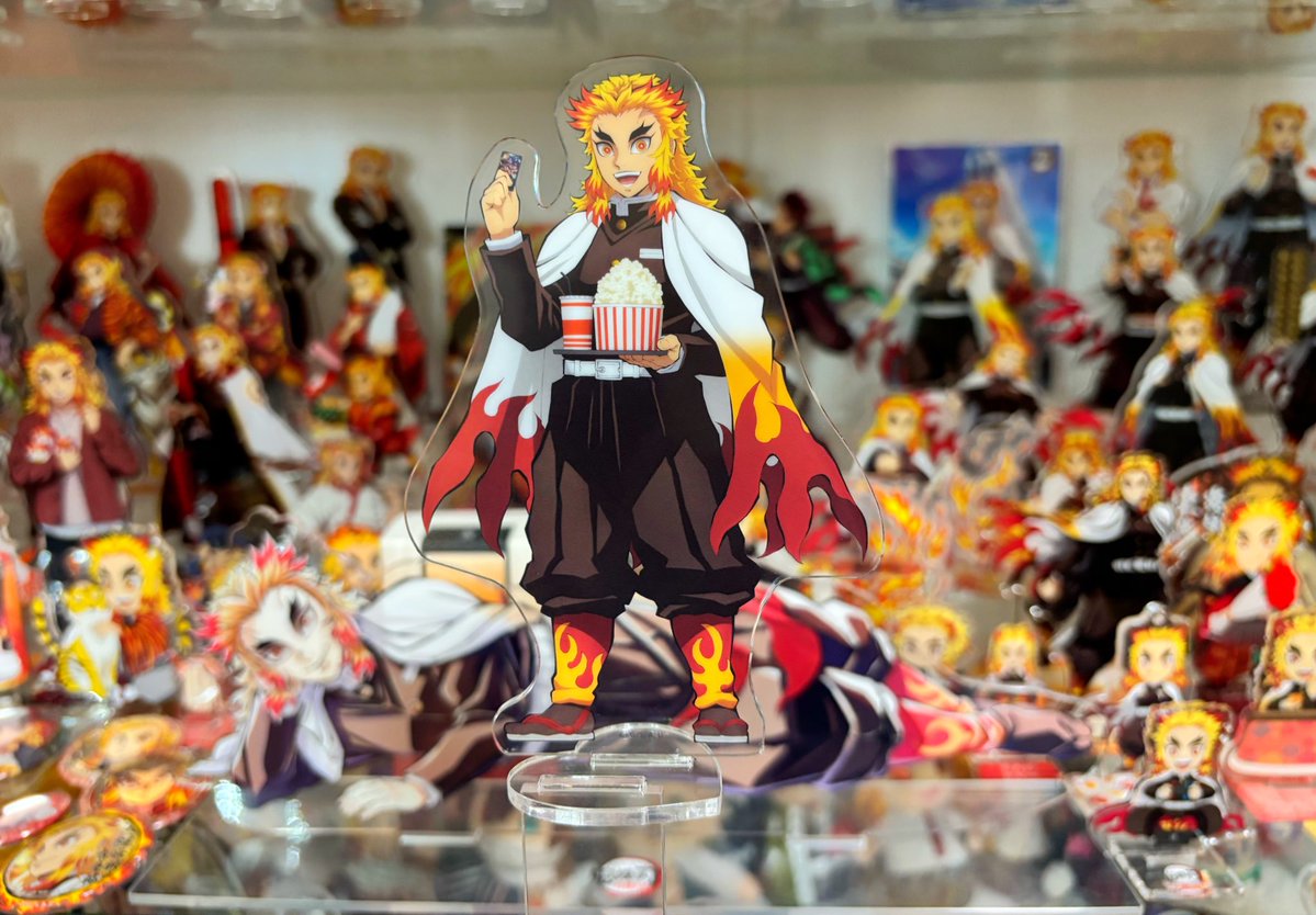 rengoku_ninjala's tweet image. DAISO(ダイソー)でいい物発見✨！
アクスタ撮影用スティック！
全部のアクスタが入るわけじゃないけど
自分の指映らないし最高👏❤️‍🔥！！
スティックを外せばそのまま土台代わりにもなるしハート型になってるのが可愛い🫶🏻🩷

そしてこの形はもろペンラにしか見えなくて癖で振っちゃう。(病気www)