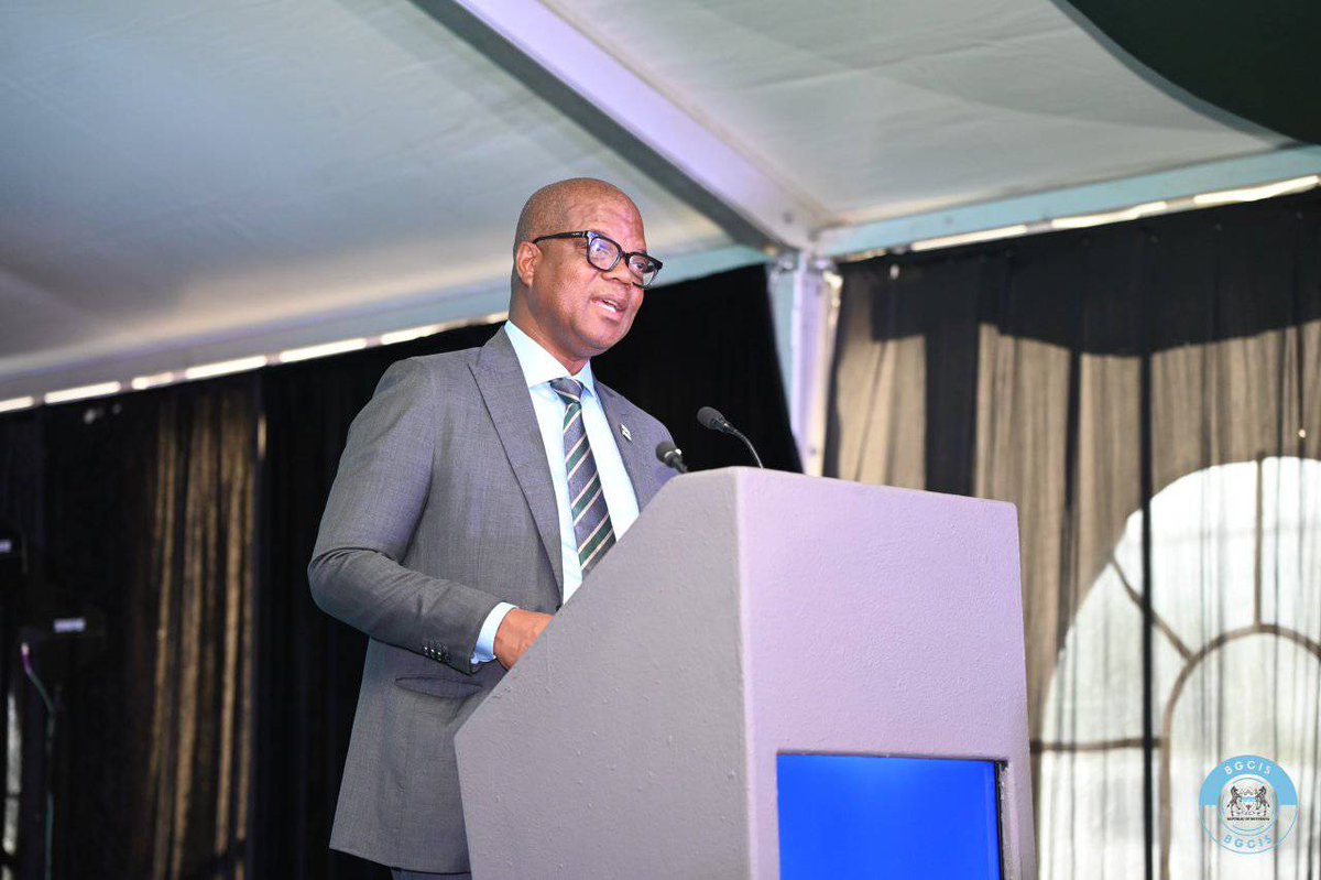 BotswanaYouth's tweet image. Botswana Launches Digital Delta Data Centre to Boost ICT and National Development --&amp;gt; is.gd/ba9CHh #BotswanaYouthMagazine #Botswana