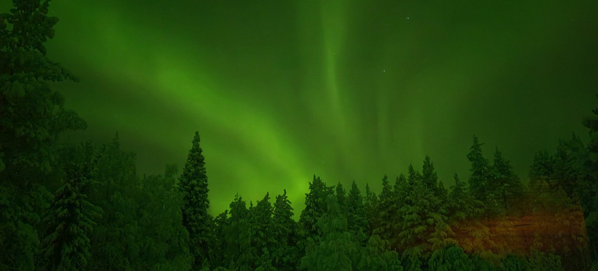 TeaMaria48's tweet photo. #nature #lapland #winter #valokuvaus #honor200prophotography #visitlapland #finland #auroraborealis #northenlights #sky #night https://t.co/fwzUfICbug