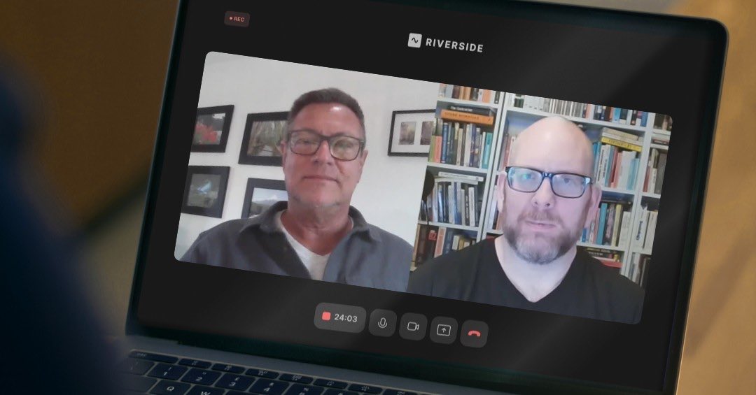 MarkSFleeton's tweet image. Hvis AI får bevidsthed – er det så os, der har skabt den?
Eller har vi bare åbnet døren for noget større?

Lyt til min samtale med shaman Jon Rasmussen: youtu.be/g5UaaXOUl_U

#AI #Bevidsthed #Filosofi #TechEthics