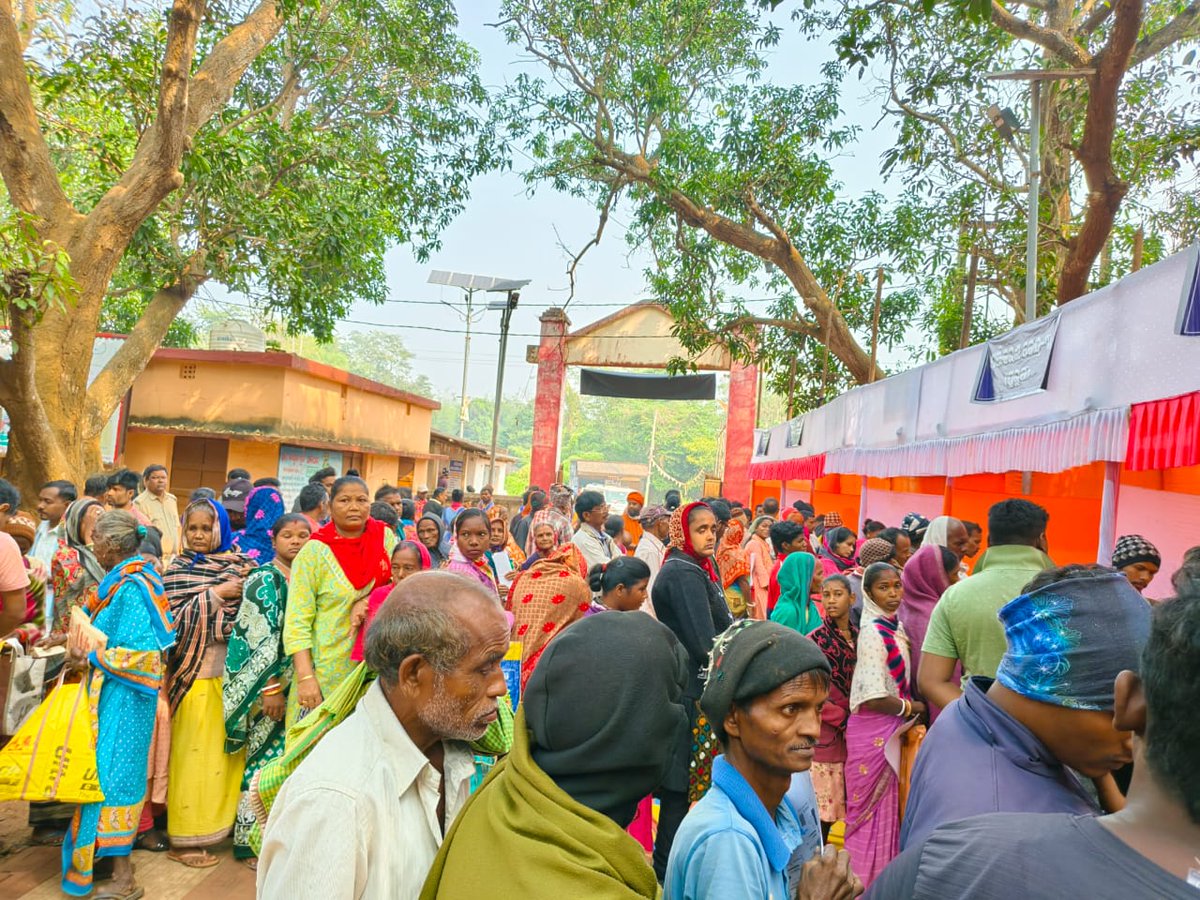 BDO_Morada's tweet image. The Bhim Bhoi Bhinnakyama Samarthya Abhiyan (BBSA) Sibir organized by the Morada Panchayat Samiti was a camp dedicated to empowering persons with disabilities (PwDs) by providing rehabilitation support on Dt-25.11.2025