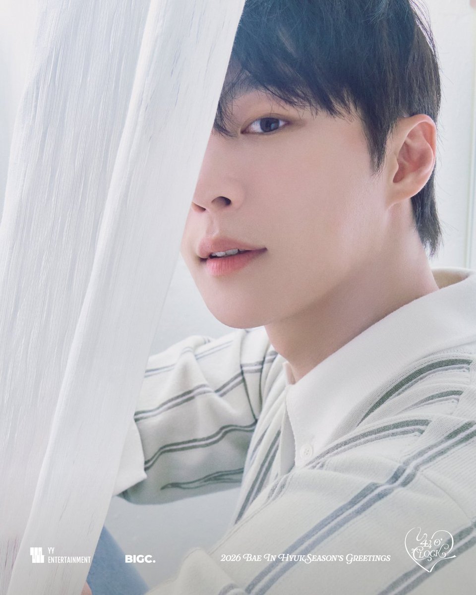 YYentertain's tweet photo. 2026 BAE IN HYUK SEASON’S GREETINGS
🌿44 O'CLOCK🌿- TEASER PHOTO
PRE-ORDER
📅2025.11.27 18:00 ~ 2025.12.29 23:59 (KST)
#배인혁 #BAEINHYUK
#44OCLOCK
#YYentertainment https://t.co/eGfr26glql