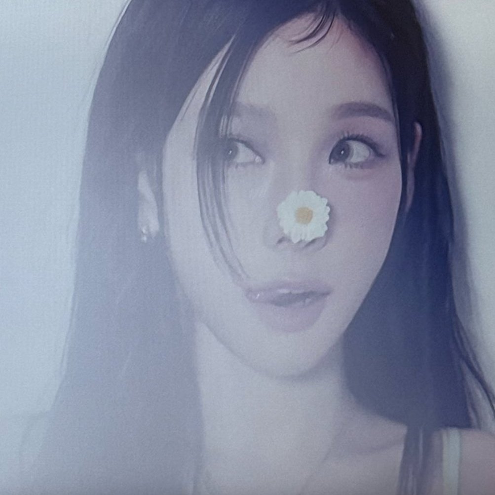 ktysource's tweet image. taeyeon is sooooo CUTE