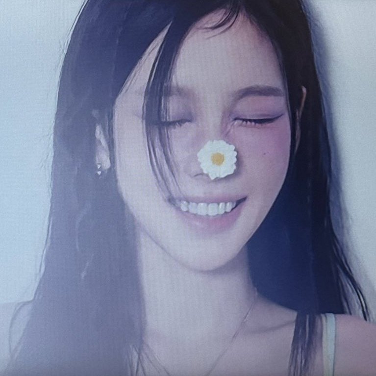 ktysource's tweet image. taeyeon is sooooo CUTE