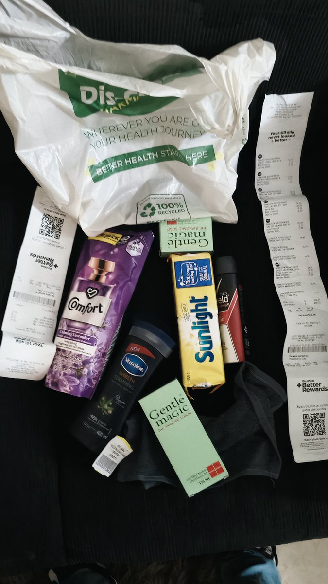 Bhongo_Tobela's tweet image. Shopped my favourite brand Vaseline body location because It is good for my skin @Dischem and used my @CapitecBankSA and got 15% off of my shopping as I linked my reward card to my Capitec card #LiveBetterHaul #CapitecLiveBetter