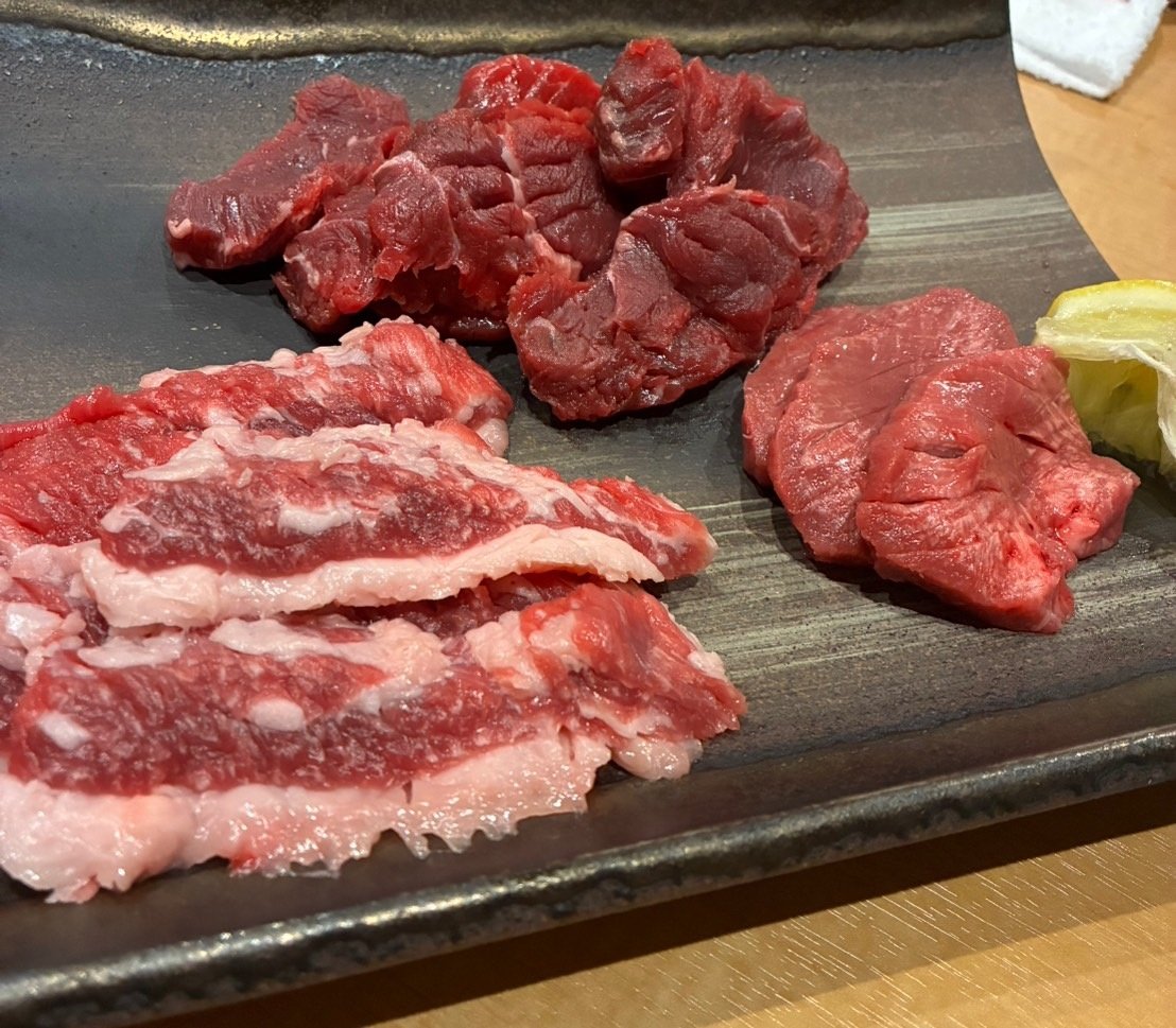 並カルビ700えんと並ロース700えん