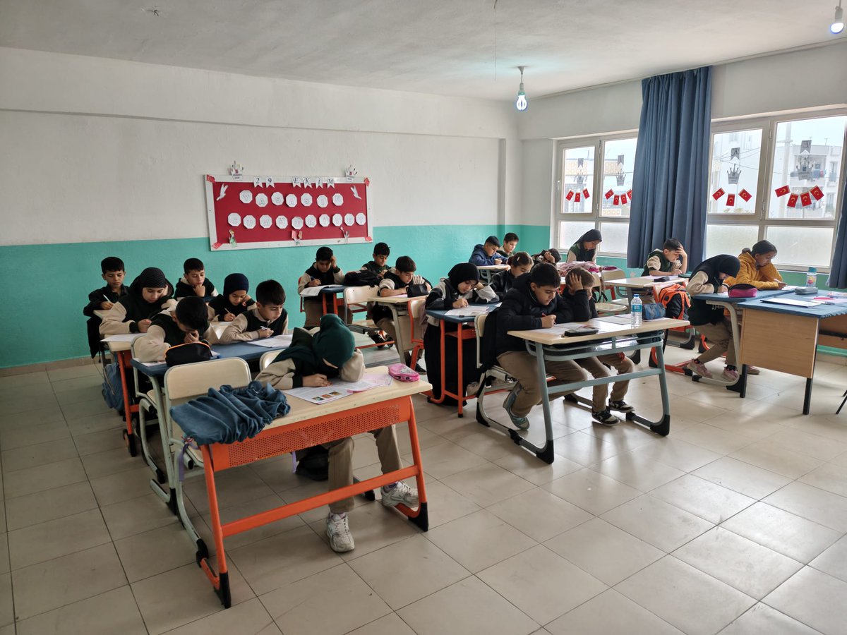 Kasım ayı  kazanım değerlendirme sınavımız başarıyla uygulandı. Öğrencilerimiz bilgi ve becerilerini ölçerken, bizlerde gelişimlerini yakından takip ediyoruz.
<a href="/Dargecit_MEM/">Mardin Dargeçit ilçe Milli Eğitim Müdürlüğü</a>
<a href="/Selmangez/">Selman gezici</a>
<a href="/menesipek/">Muhammed Enes İpek</a>
<a href="/mardinilmem/">Mardin İl Millî Eğitim Müdürlüğü</a>
dargecitiho.meb.k12.tr/icerikler/kasi…