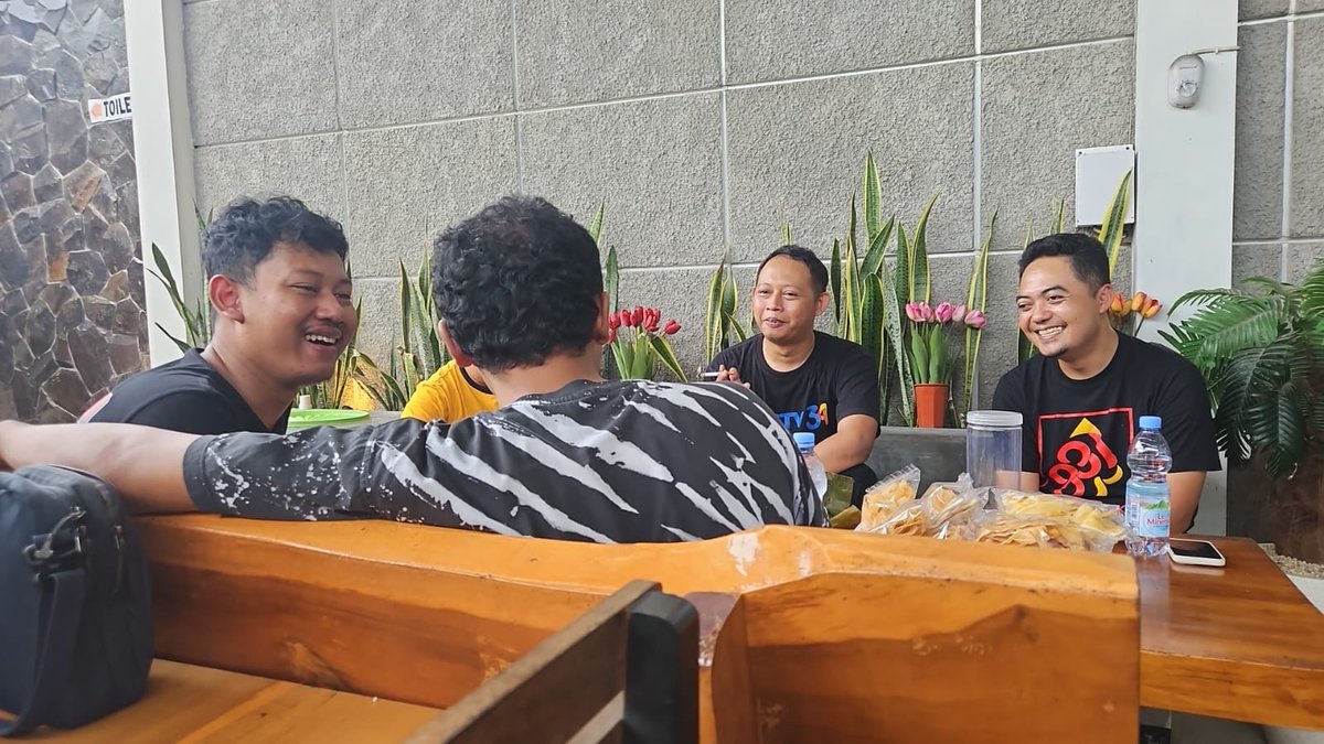 Coba post setah sekian dekade 
#x #testx