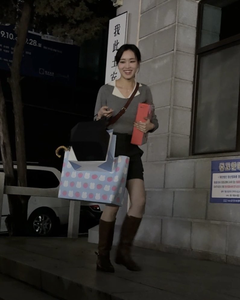 bbooyosoda's tweet image. 퇴길 때마다 헤헤가나디 모드로 등장하시는 분