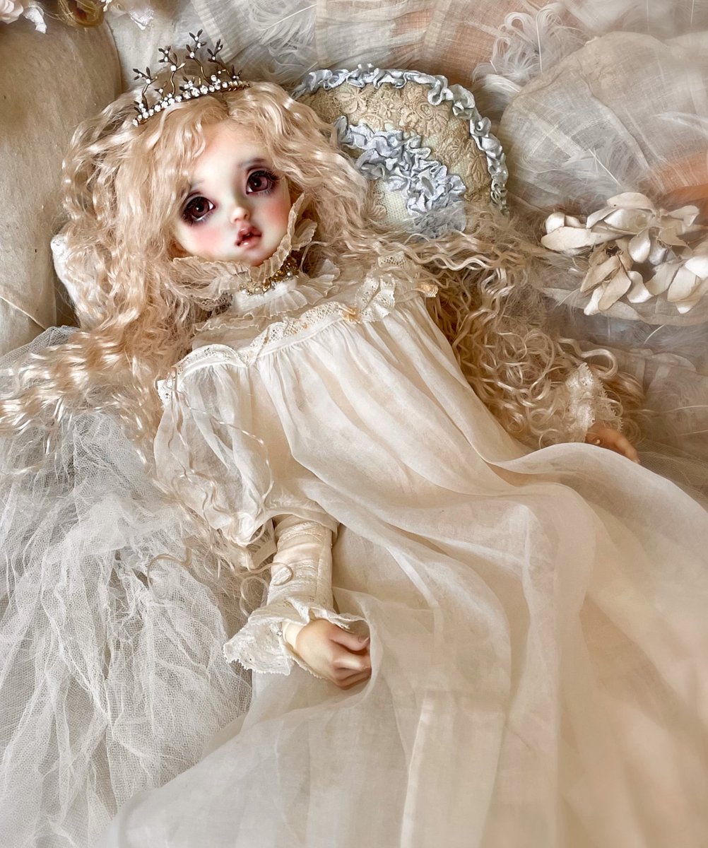 komadoritamago's tweet image. いばら姫のティアラ👑