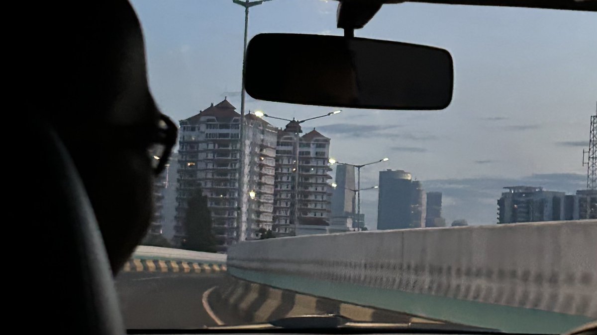 multazam___'s tweet image. 