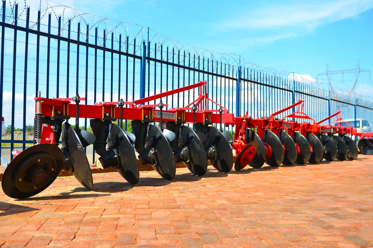 YWholesalers's tweet photo. DISC PLOUGHS AVAILABLE IN STOCK AT Y.Z.L WHOLESALERS
Available in sizes from 2 to 7 dishes, they easily tackle stony areas and prepare new fields.
#YZLWholesalers #farming #ploughing #discplough #ploughingdiscs #agriculture #Zimagric #farmingZimbabwe #Zimfarmers
GET IN TOUCH! https://t.co/TaHiD3QFeT