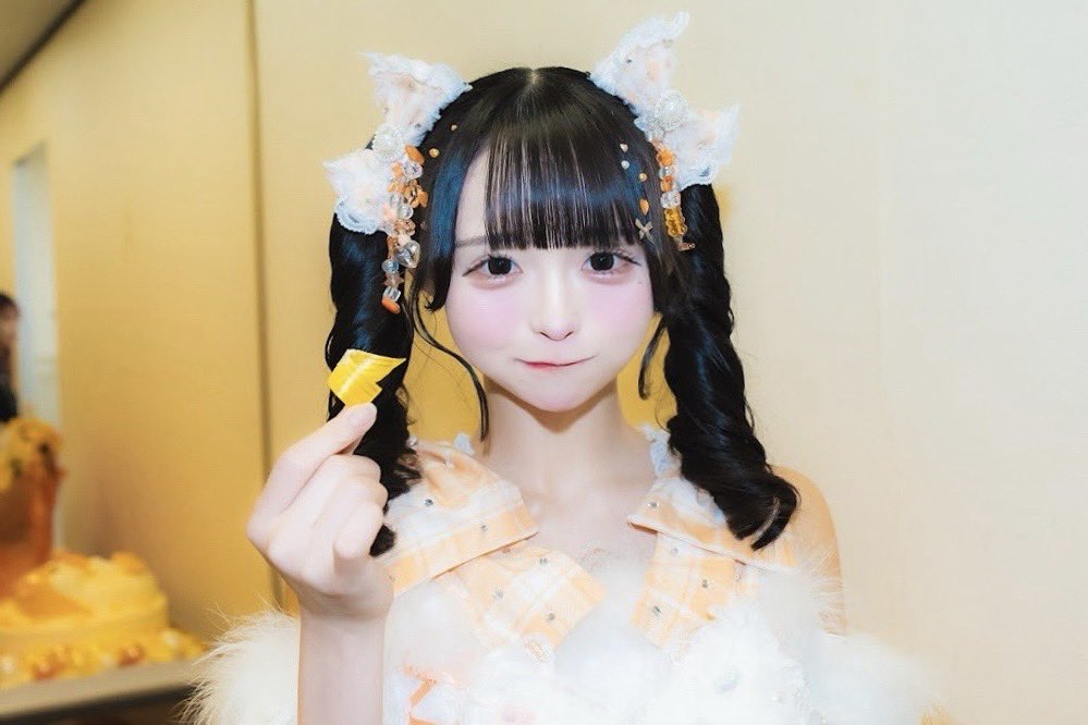 MEGAFON 小晴のか ランチェキ Post by 小晴のか【MEGAFON】 on X: いる？♡