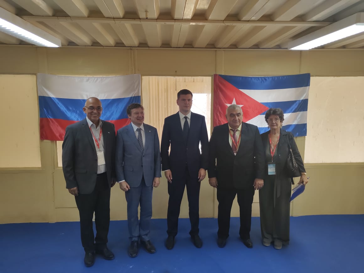 Guerrerotony161's tweet image. La visita de trabajo de Yuri Mutsenyuk, Viceministro del Ministerio de la Construccion, Vivienda y Servicios Públicos de Rusia junto a Anton Glushkov, presidente de NOSTROY, en el marco de #FIHAV da un fuerte impulso a las relaciones y los negocios del sector de la construcción.