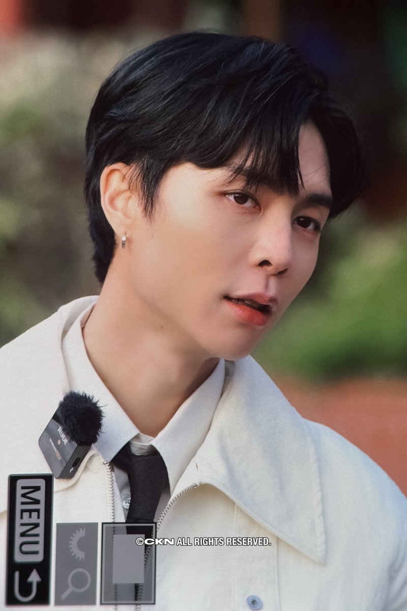 ckn_video's tweet image. 251126 연말 쟌소리 #NCT #쟈니 #JOHNNY