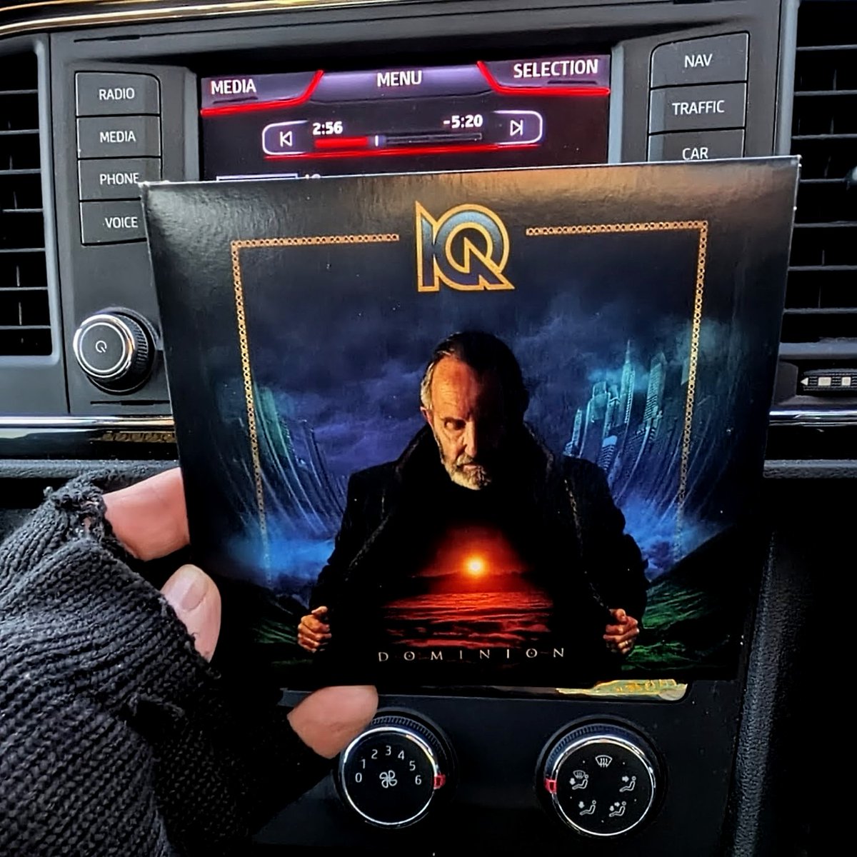clothesfreeuk's tweet image. What&apos;s playing on this chilly November morning...this is 🎶😊❤️
#iqband #dominion #DriveTimeVibes #DriveTimeTunes #progrock