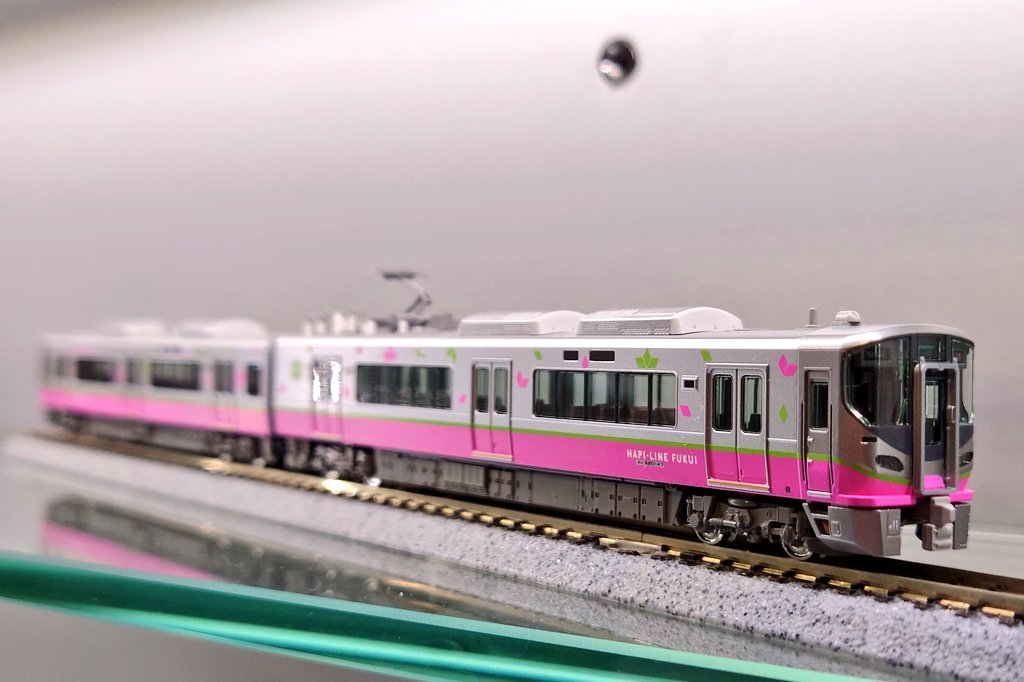 製品入荷のご案内②】 ハピラインふくい521系 ・標準塗色 2両セット