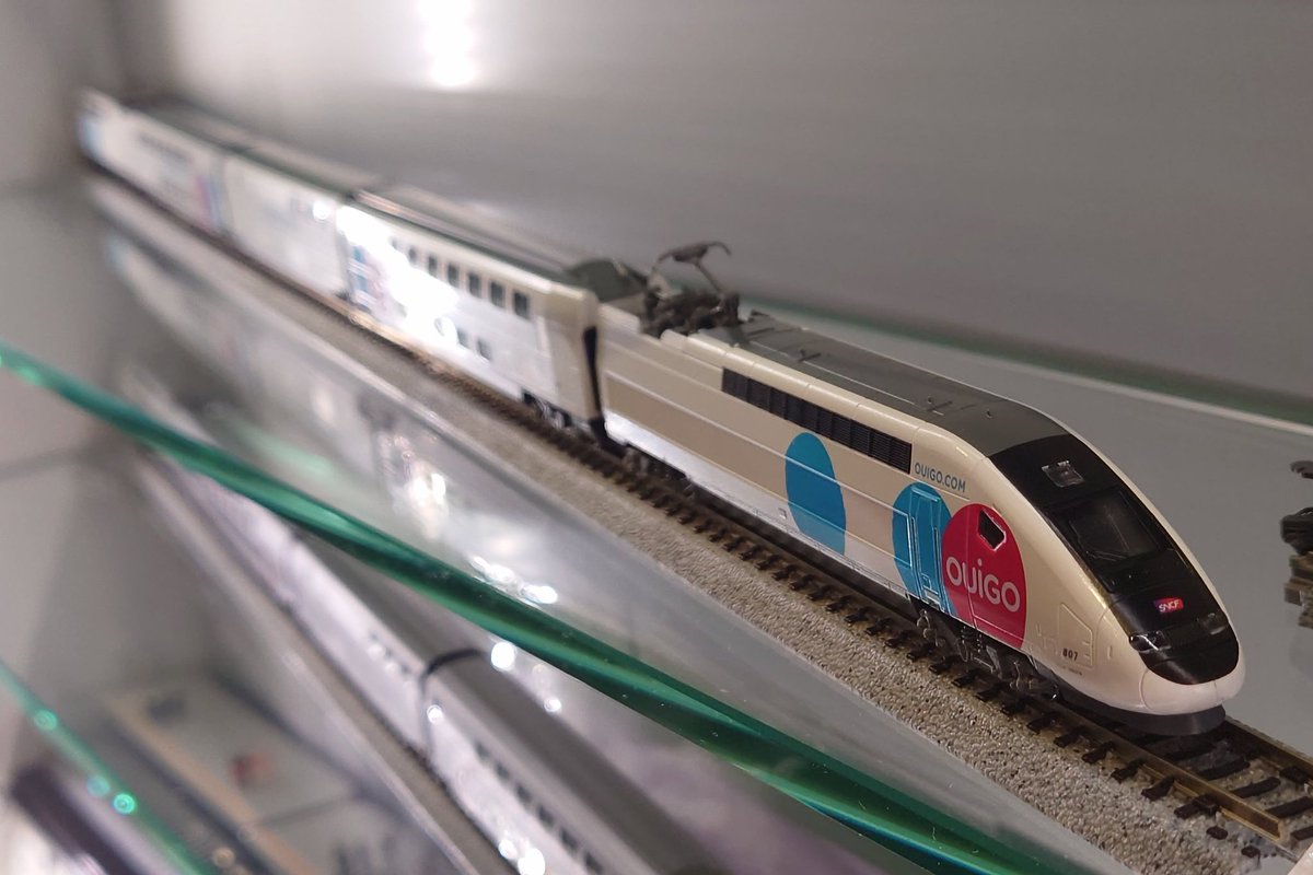 製品入荷のご案内③】 ・台湾鉄路 EMU3000 (青) ・TGV Euroduplex