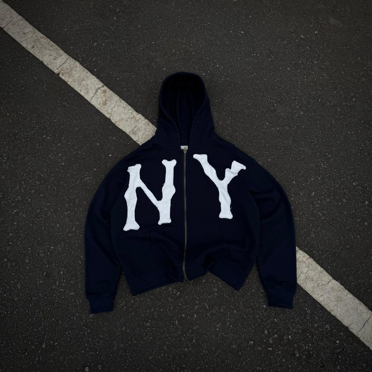 mobstyledng's tweet image. Memory lane park new york hoodie 
🏷️ 75,000