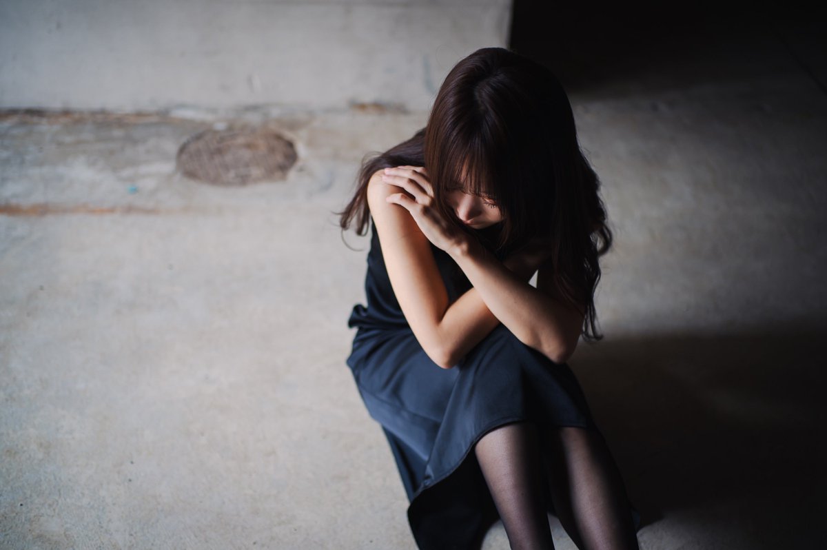 jikimaru_'s tweet photo. 時には幸せを、時には妖艶さを、時には闇を、そして時には青春を。ポートレートの世界を通じて、何者でもない私たちは、何者にでもなれる。 https://t.co/TnJPZNCWf2