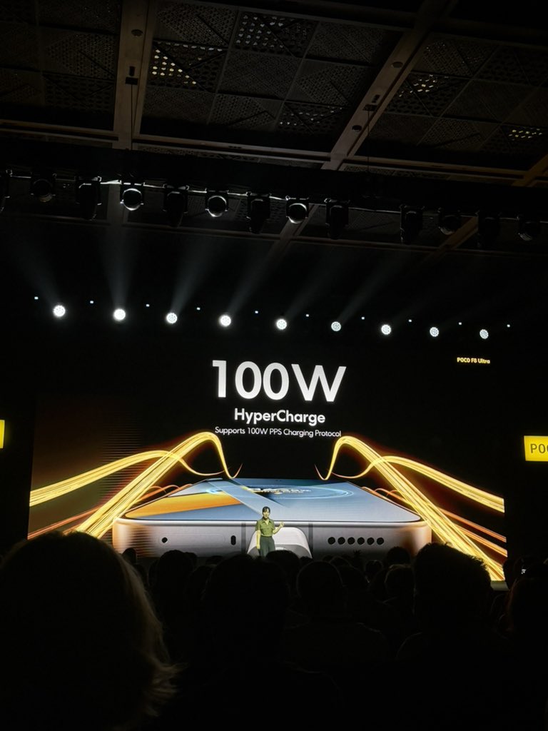 ZONEofTECH's tweet image. POCO F8 Ultra vs S25 Ultra Battery:

Also 100W fast charging (100% in 38min)

#POCOF8Series #POCOF8Ultra #UltraPowerAscended