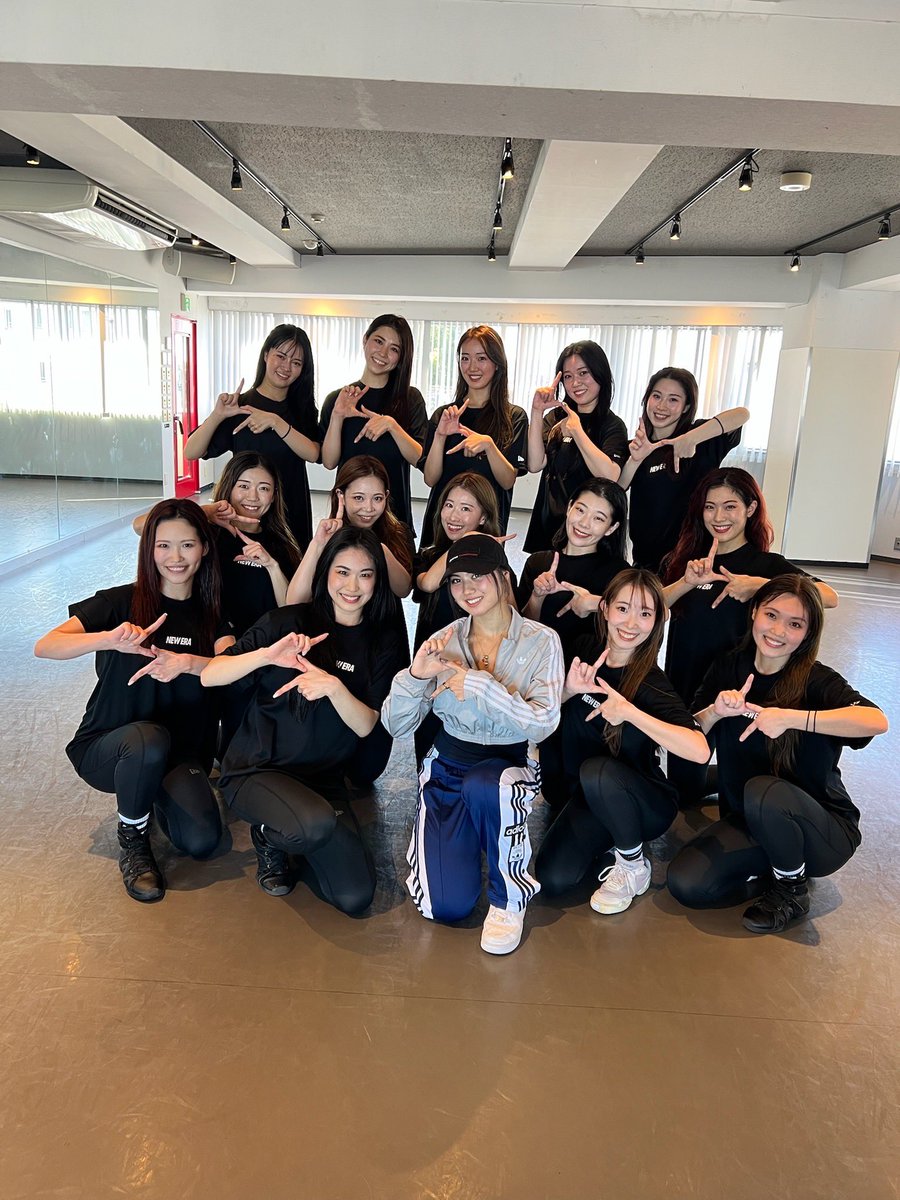 🔥サンロッカーガールズ × SEGA SAMMY LUX🔥

先日、コラボレーションコレオ第2弾の振り入れを行いました✨

今回はSEGA SAMMY LUXのMAAAOさんに振り入れをしていただきました！

会場でのパフォーマンスをお楽しみに💭

#サンロッカーズ渋谷　#Ｂリーグ
<a href="/SEGASAMMY_LUX/">SEGA SAMMY LUX（セガサミールクス）</a> <a href="/maaao0518/">丹代真緒(MAAAO)</a>