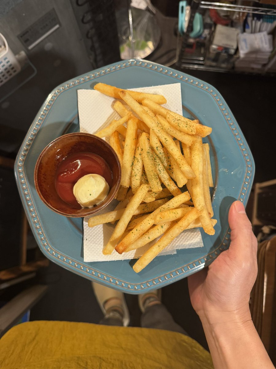 sunpluscafeのポテト美味しいです🍟
オススメ👨🏻‍🍳