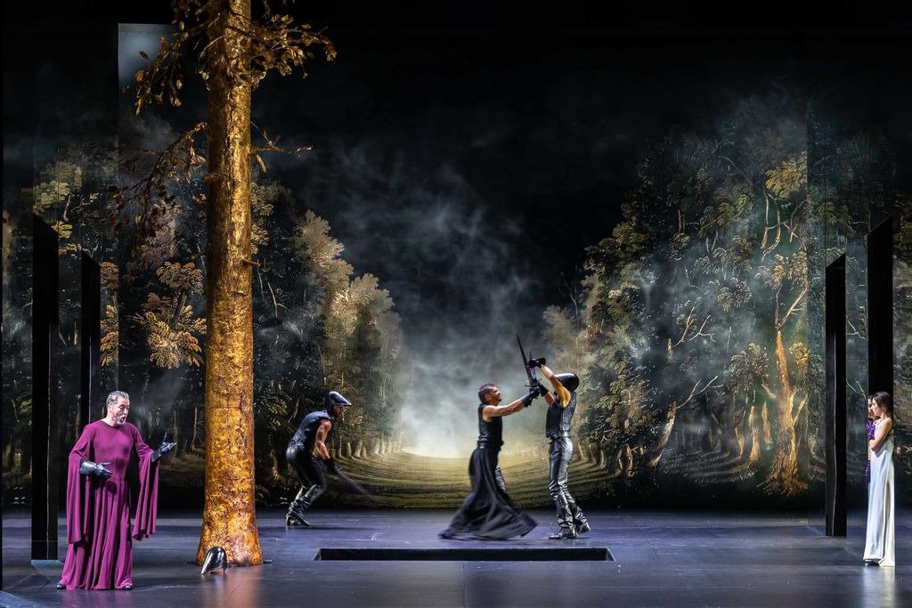 OperaLibera's tweet image. L’invisibil fa vedere Amor:
Ravenna celebra #Händel con @ODantone e l’#AccademiaBizantina Bizantina. Orlando, con la regia di #PierLuigiPizzi, è il primo quadro della Trilogia d’autunno

@ravennafestival #FilippoMineccia @FranPiaVitale #ElmarHauser 

operalibera.net/wp/2025/11/14/…