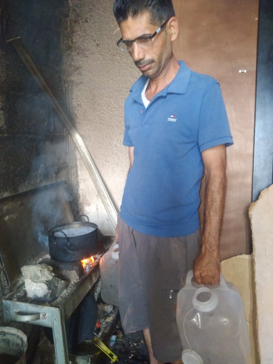 adnan_gaza2900's tweet image. I am an elderly man living in very difficult conditions. I cook over an open flame despite my poor eyesight and limited strength. I don’t have enough to live on, and I am in need of any help anyone can offer. May God reward you all.”😒🙏🏻
gofund.me/0b8600ea