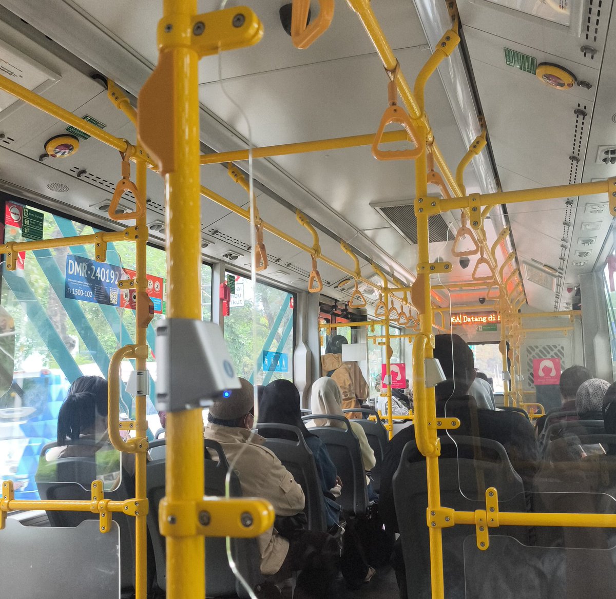 f_z_t_r's tweet image. Mau nyasar ah. Sengaja. Siapa Tau tbtb jadi 6B