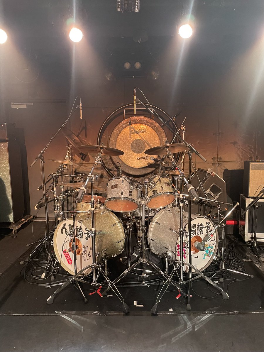 おととい11/24、『まほろば』ツアーの初日、弘前公演に足を運んでくれたみなさん、お足元の悪い中、ありがとうございました。
熱い声援で大きく盛り上がり、無事成功いたしました。
次回もよろしくお願いします。

さて今ツアー2ヶ所目は、11/27札幌ペニーレーンです。
みなさん、お待ちしています！