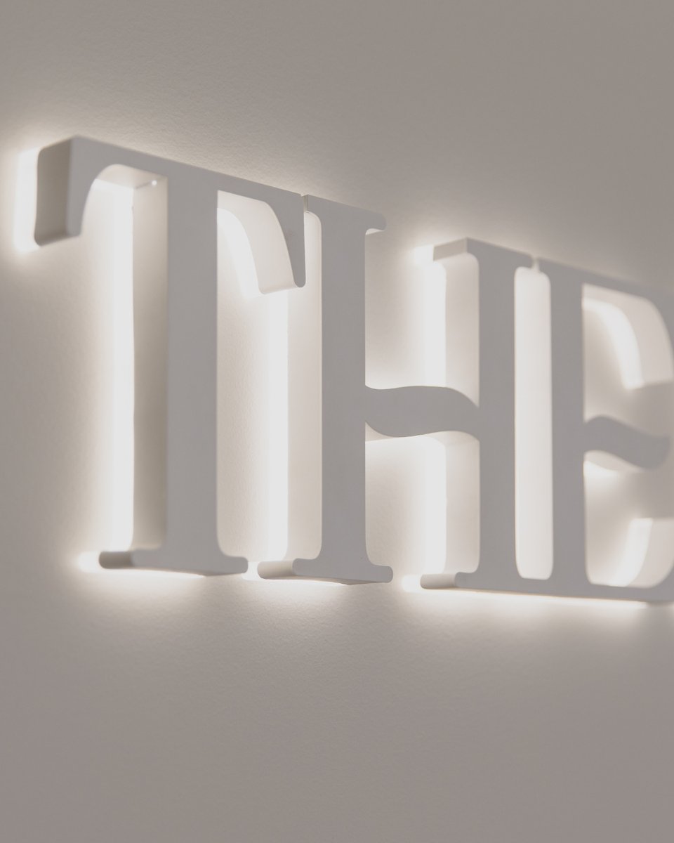 Custom Neon® tweet media