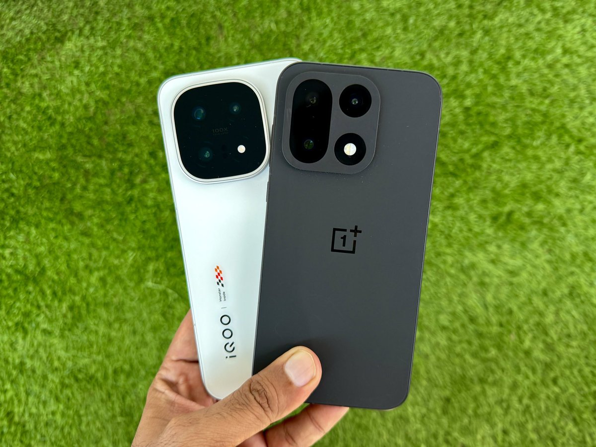 MrPerfectTech's tweet image. Now that OnePlus 15 and iQOO 15 have both launched at the same price of Rs 72,999. 
Which one would you choose and why?
#iQOO15 #OnePlus15