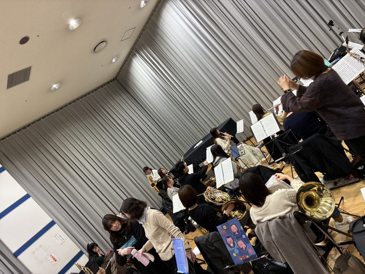 progresswind's tweet image. ウインドアンサンブルプログレスです🎶本日は11月最後の練習日でした🎺演奏もどんどん仕上がってきております☺️✨️12月7日は多くの方をお誘いの上、東区市民センターなみきホールまでお越しください🥁🎵

#福岡
#吹奏楽
#演奏会
#団員募集中
#もうすぐ師走
