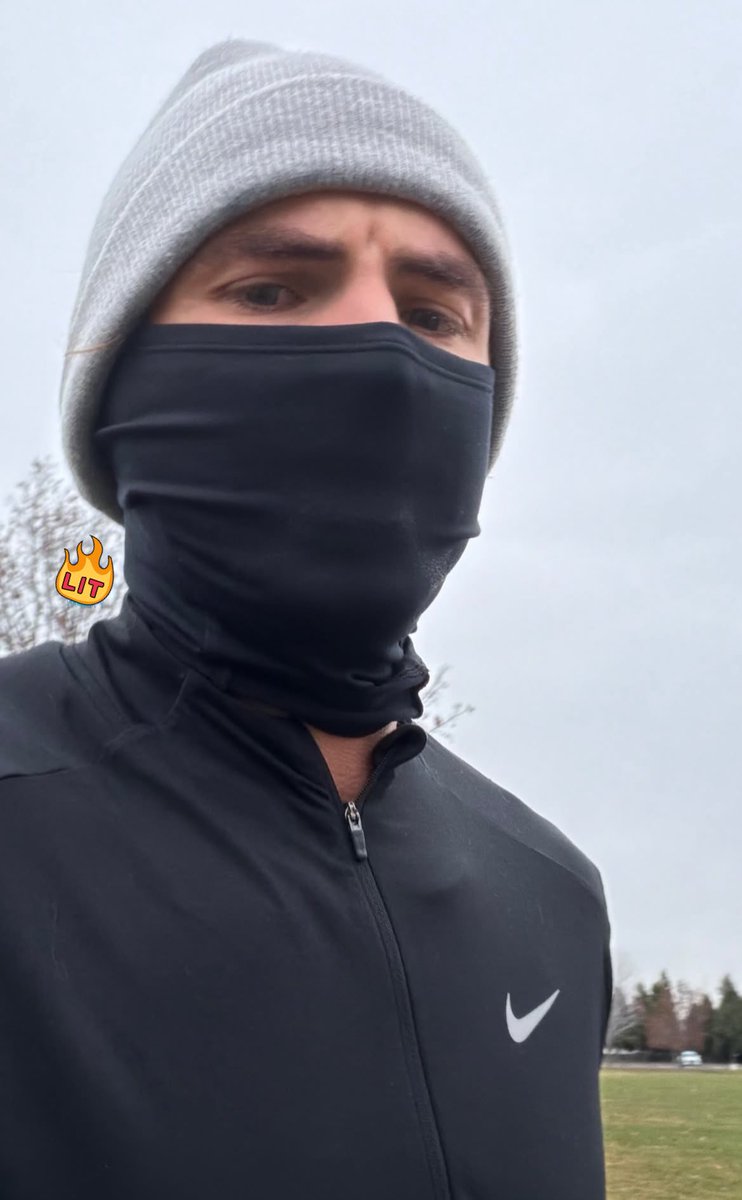 jossalpha1's tweet image. Bow down