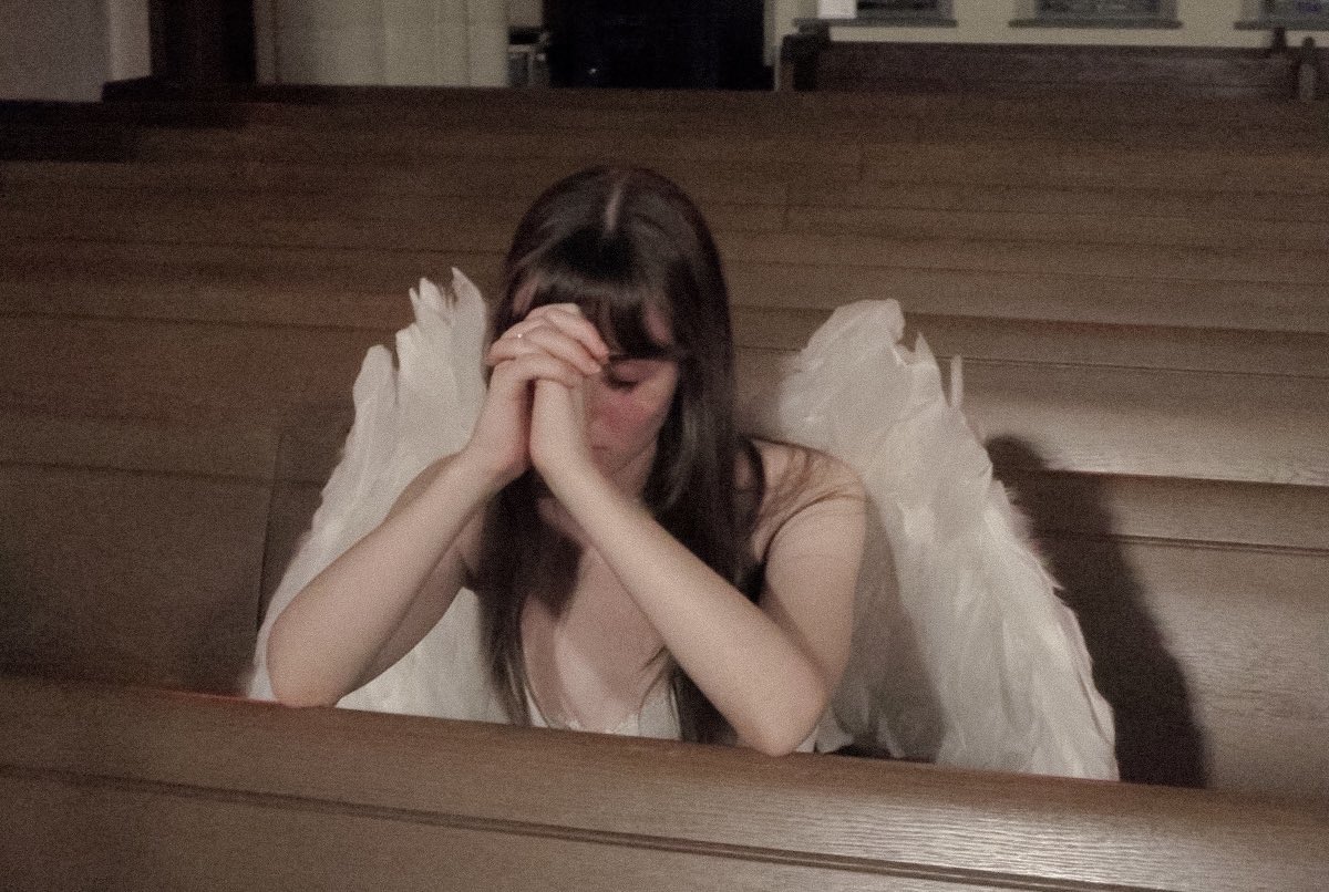 glirttery's tweet image. dear god, make me prettier and richer