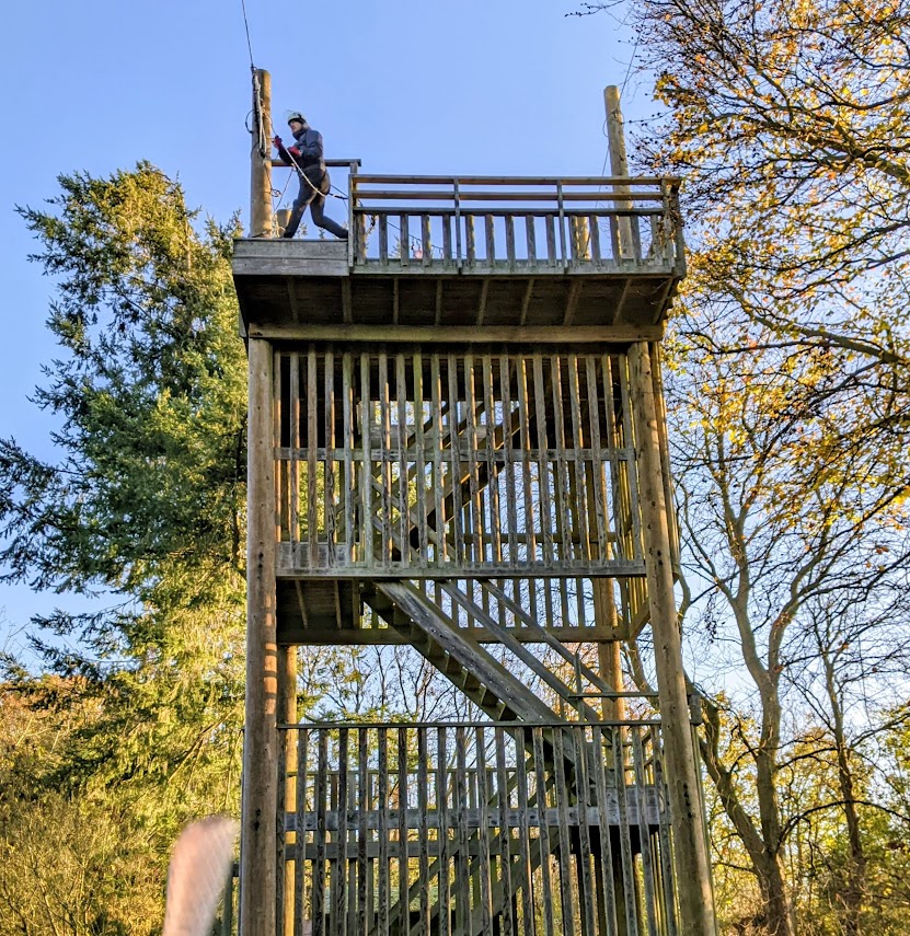 fairplayOEC's tweet image. A busy and frosty morning for @TollgateE138SA who are taking part on the Zip Wire, Giant Swing, Canoeing and the High Ropes. They will have earned their S'mores around the camp fire later!
#outdooradventures 
#outdoorlearning
#wintersun