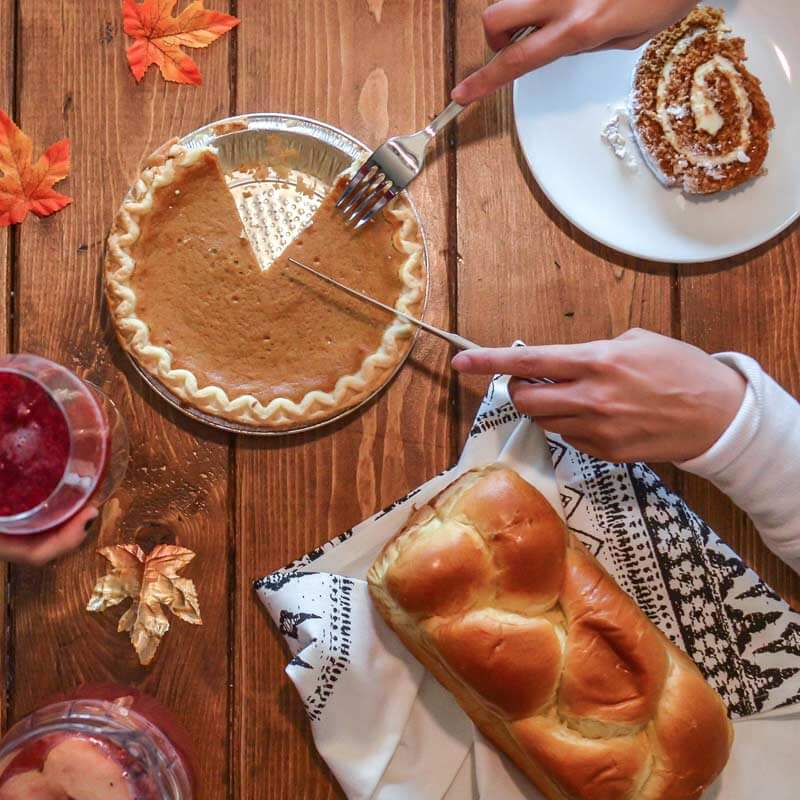 SoftwareStriven's tweet image. Pro-tips for this year&apos;s #Thanksgiving:
🚗Give yourself extra time for travel
🍗Take breaks between food plates
❤️Build gratitude into the day

The #Striven family wishes you a happy #Thanksgiving!