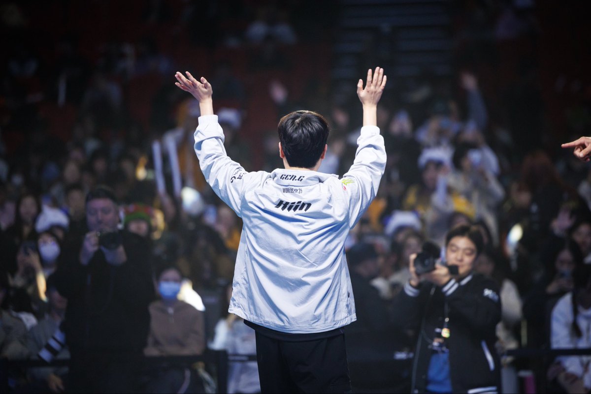 71in_99's tweet image. ‘기인’ 김기인 
“올해보다 더 잘하고, 더 열심히 달려야죠”

naver.me/5f5zJZhM