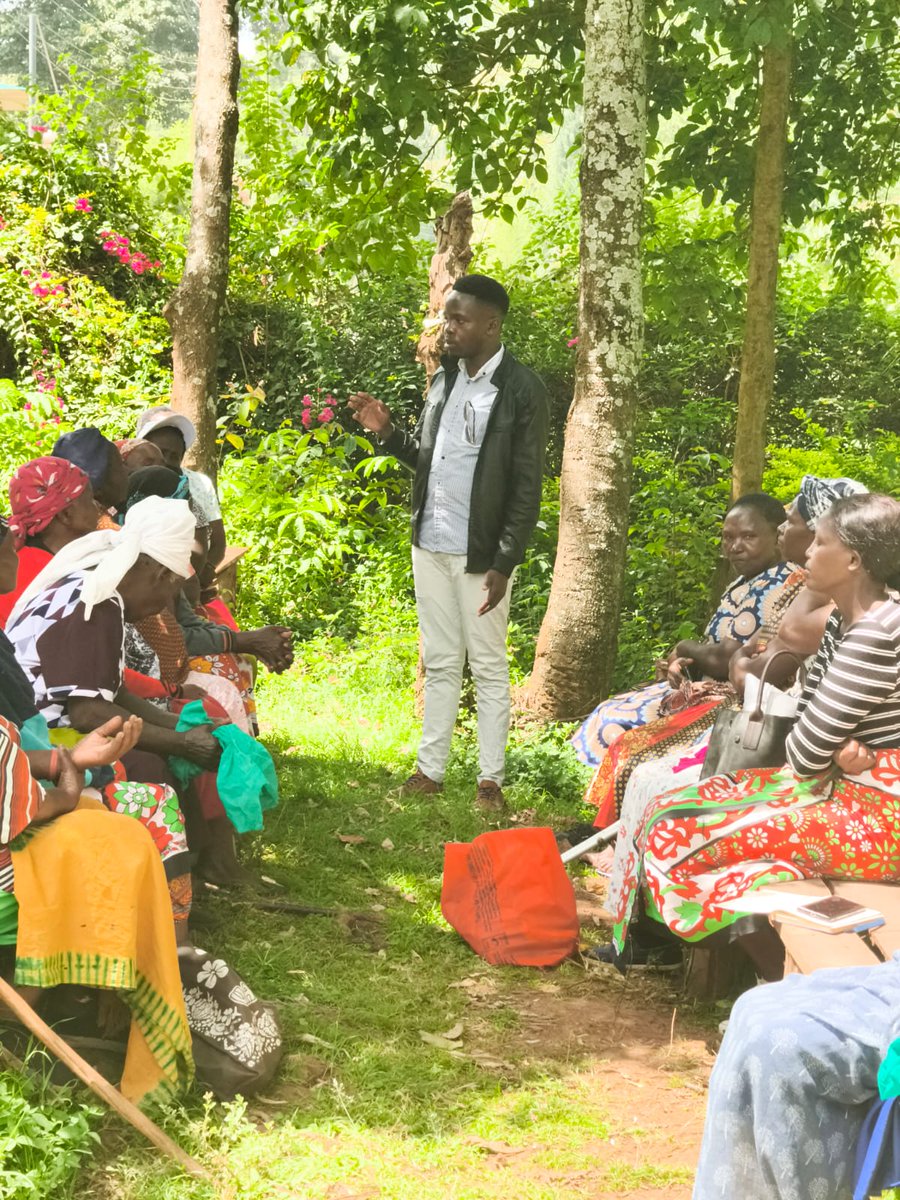 Murimi_CollinsM's tweet image. Advocacy by the youth is the direction to go. Thank you my dear parents for the encouragement and support. We move on strong.

#CommunityEngagement #youthempowerment #YouthLeadership #genzrevolution #GenZPower #Colloh4MP