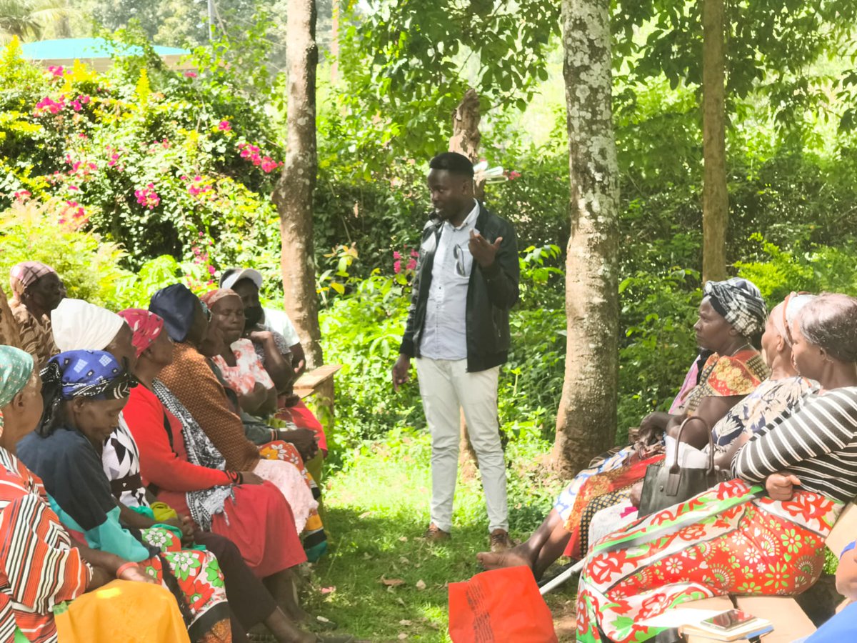 Murimi_CollinsM's tweet image. Advocacy by the youth is the direction to go. Thank you my dear parents for the encouragement and support. We move on strong.

#CommunityEngagement #youthempowerment #YouthLeadership #genzrevolution #GenZPower #Colloh4MP