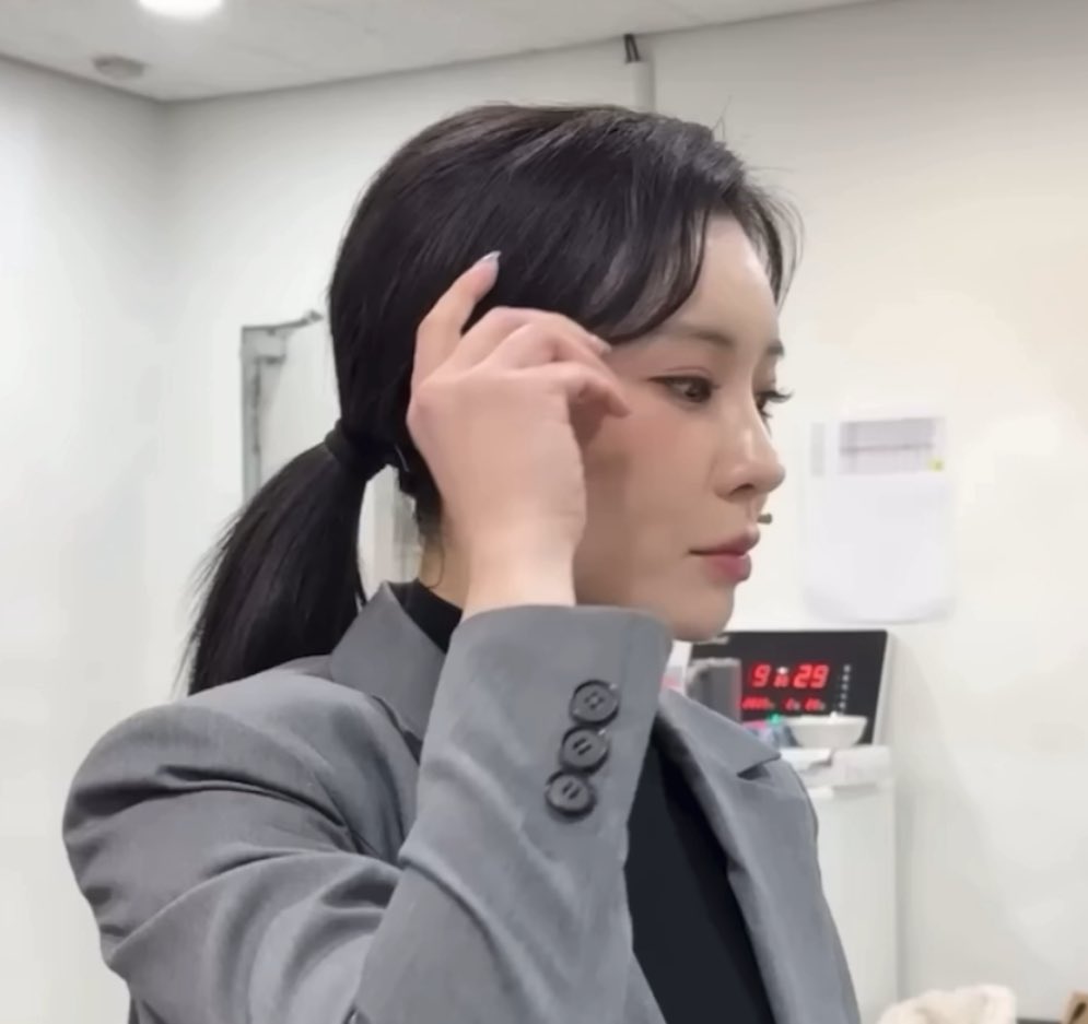 아 tweet media