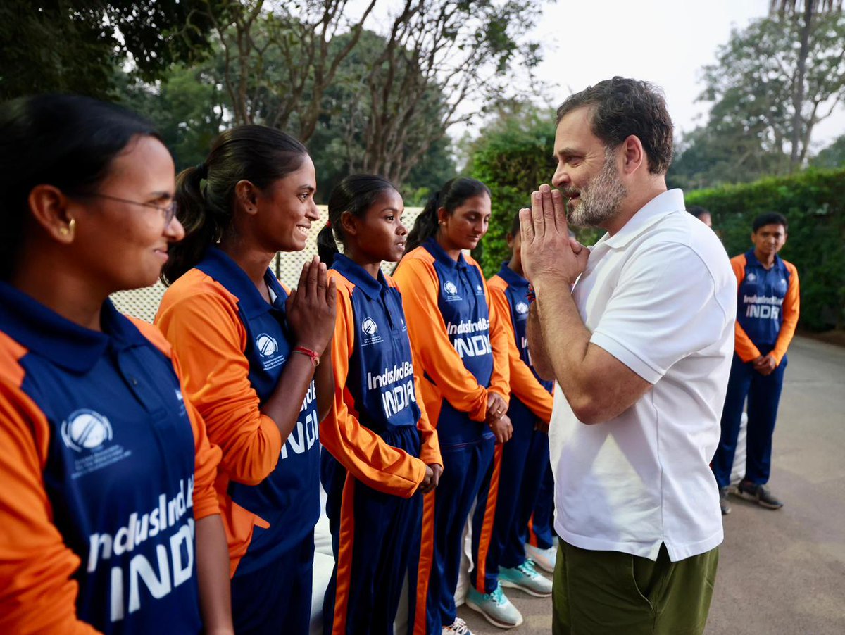 INCIndia's tweet image. LoP Shri @RahulGandhi hosted the Indian Blind Women&apos;s Cricket Team, the champions of the inaugural T20 World Cup, at 10 Janpath.

📍 New Delhi