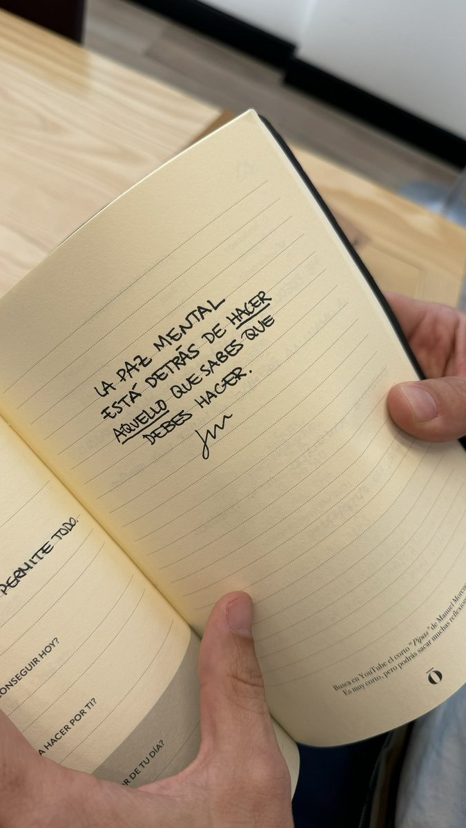 No te acostumbres a vivir mal.

Si se te ha roto la pantalla del móvil, preocúpate de arreglarla.

Si la ventana de la cocina no cierra bien y entra agua cuando llueve, resuélvelo antes de que el mal sea mayor.

Si cada vez que cocinas te quedas con el mango de la sartén en la