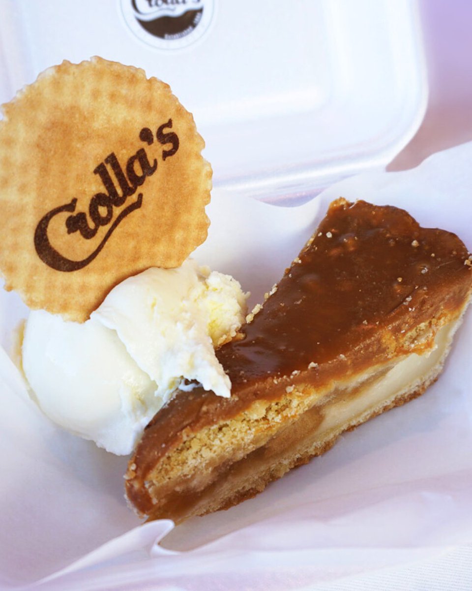 🍰 HAPPY NATIONAL CAKE DAY! 🍰 

Whether it's layered sponge, velvety chocolate, or cheesecake, today is mandatory cake consumption. 

What's your slice of choice? Let us know in the comments 👇

#NationalCakeDay #CakeLovers #Crollas